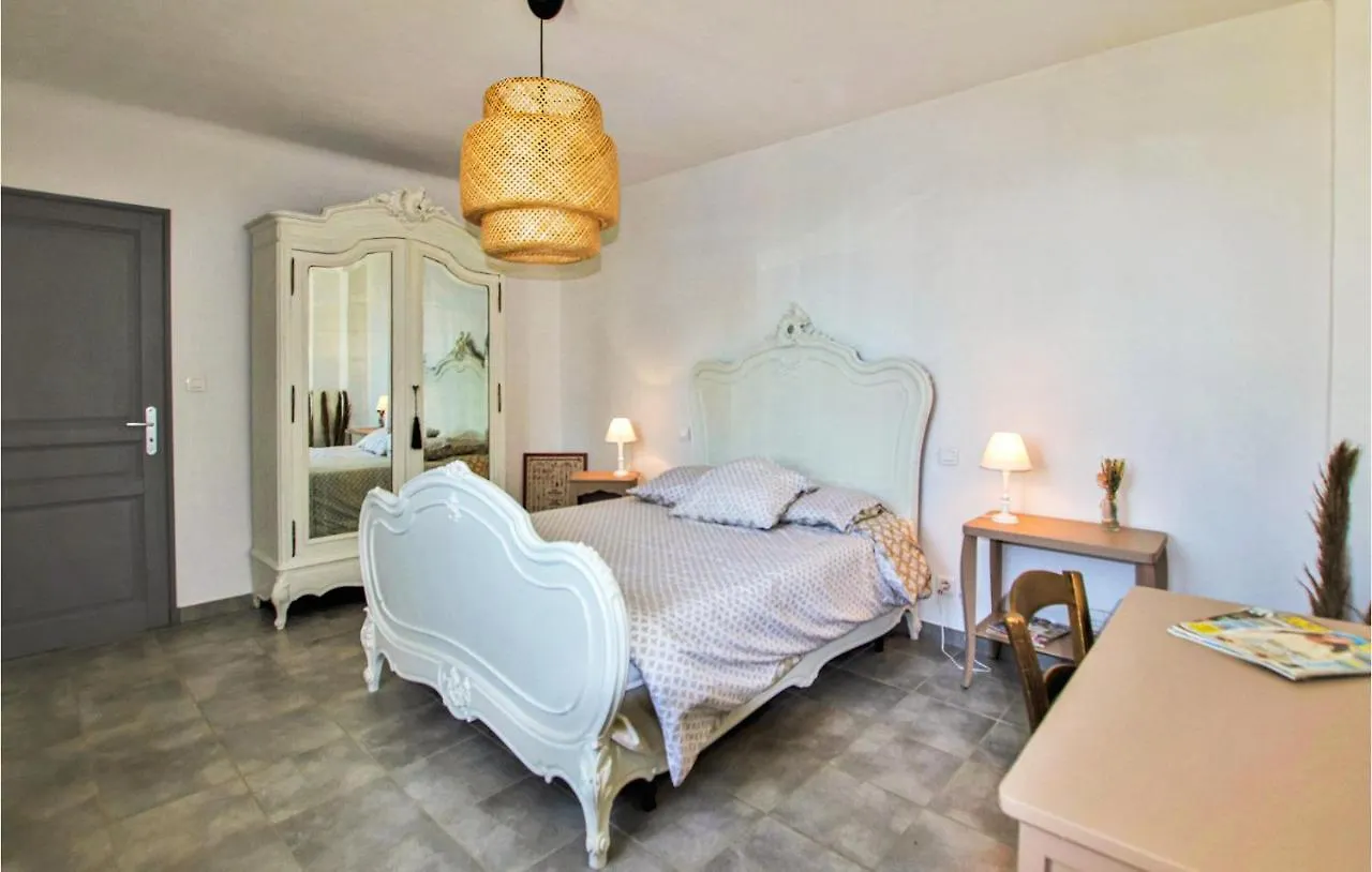 בית נופש 5 Bedroom Beautiful Home In Mérindol צרפת